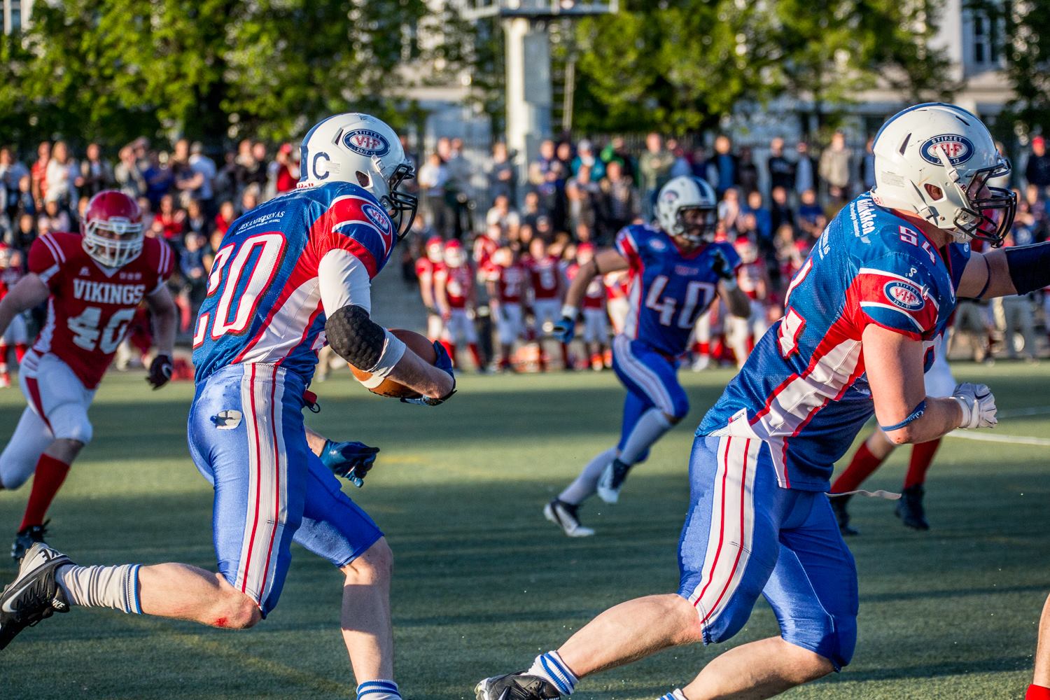 FNL Vikings vs Trolls 2014 Arnesen løp - foto Max Emanuelson