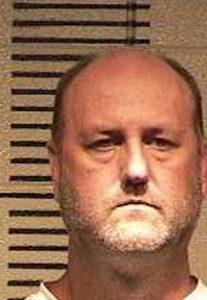 Det gikk ikke så mye bedre for Erxleben etter NFL-karrieren. Han soner for tiden 90 måneder i fengsel for hans deltakelse i et pyramidespill.